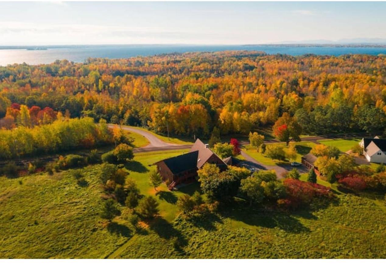 Point Au Roche Lodge Plattsburgh Εξωτερικό φωτογραφία