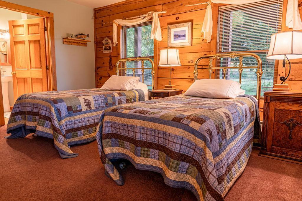 Point Au Roche Lodge Plattsburgh Εξωτερικό φωτογραφία