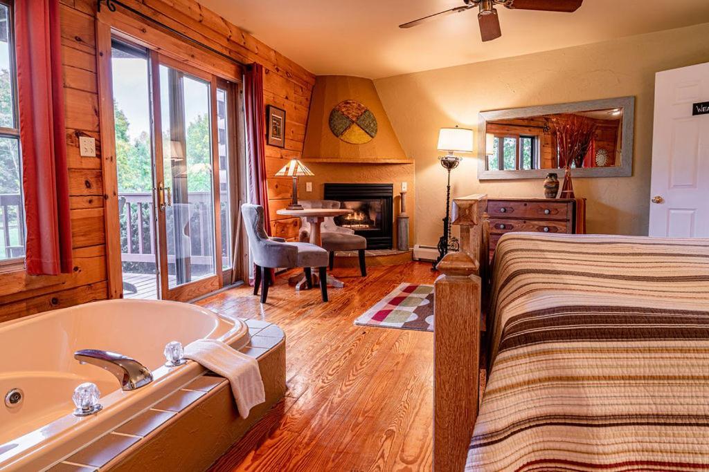 Point Au Roche Lodge Plattsburgh Εξωτερικό φωτογραφία