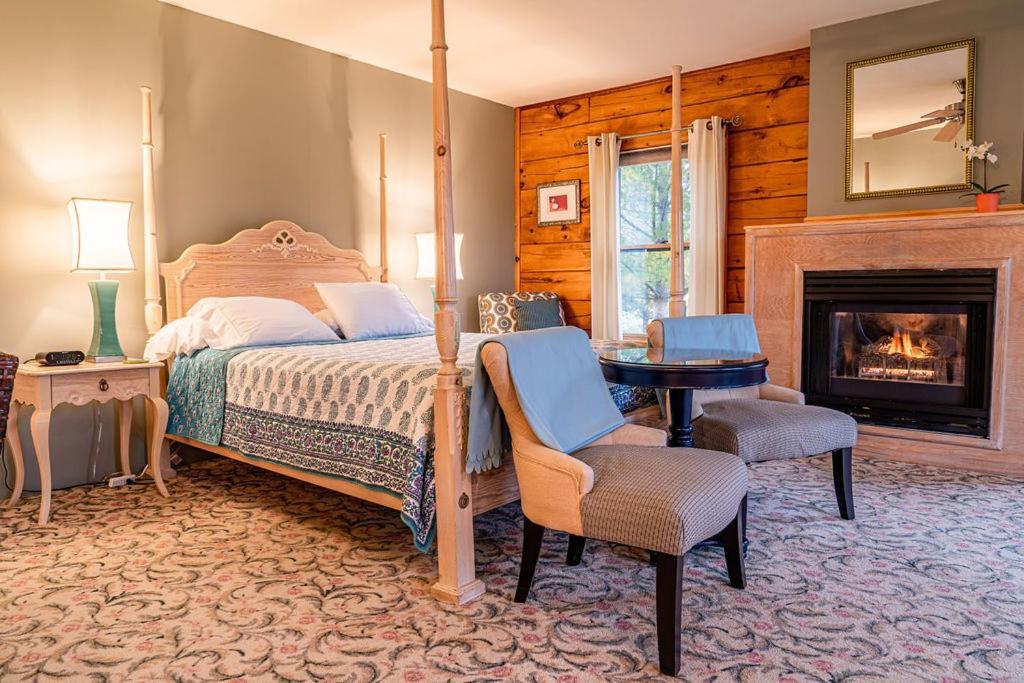 Point Au Roche Lodge Plattsburgh Εξωτερικό φωτογραφία